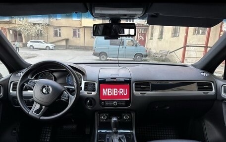 Volkswagen Touareg III, 2010 год, 1 700 000 рублей, 1 фотография