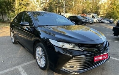 Toyota Camry, 2019 год, 3 050 000 рублей, 1 фотография