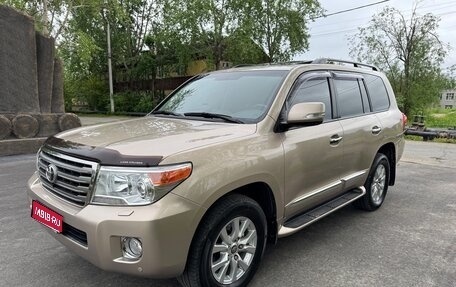 Toyota Land Cruiser 200, 2013 год, 4 800 000 рублей, 1 фотография