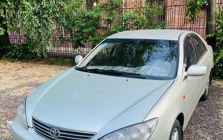 Toyota Camry V40, 2004 год, 480 000 рублей, 1 фотография
