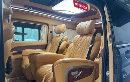 Mercedes-Benz V-Класс, 2021 год, 3 600 000 рублей, 8 фотография