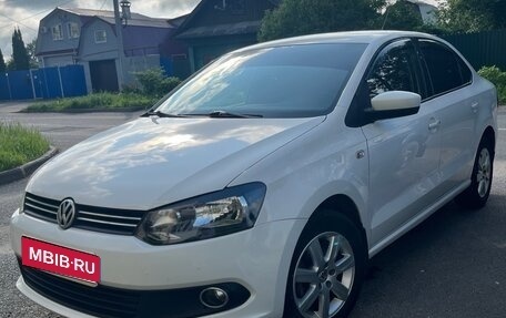 Volkswagen Polo VI (EU Market), 2013 год, 890 000 рублей, 1 фотография