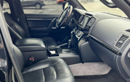 Toyota Land Cruiser 200, 2013 год, 4 050 000 рублей, 7 фотография