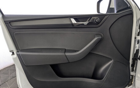 Skoda Rapid I, 2018 год, 1 270 000 рублей, 19 фотография