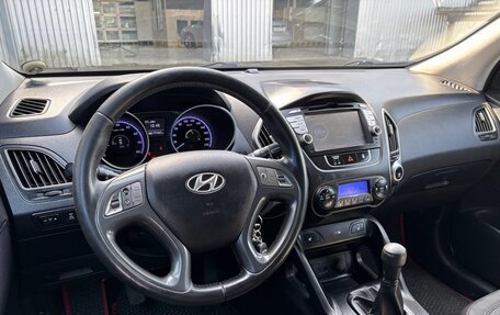 Hyundai ix35 I рестайлинг, 2010 год, 929 000 рублей, 13 фотография