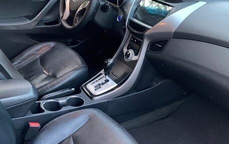Hyundai Avante, 2011 год, 930 000 рублей, 7 фотография