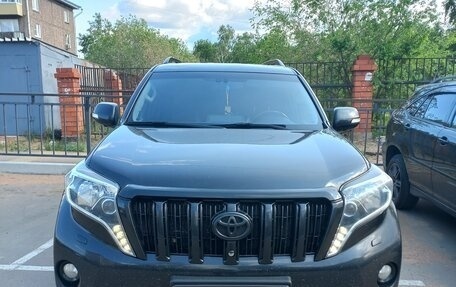 Toyota Land Cruiser Prado 150 рестайлинг 2, 2016 год, 5 100 000 рублей, 4 фотография
