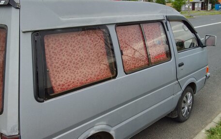Nissan Vanette II, 1987 год, 175 000 рублей, 2 фотография