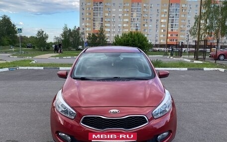 KIA cee'd III, 2012 год, 1 100 000 рублей, 2 фотография