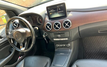Mercedes-Benz B-Класс, 2015 год, 1 590 000 рублей, 9 фотография