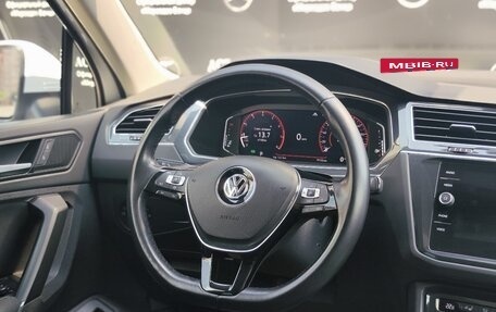 Volkswagen Tiguan II, 2019 год, 3 490 000 рублей, 26 фотография