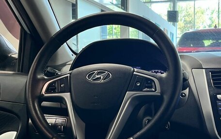 Hyundai Solaris II рестайлинг, 2011 год, 849 900 рублей, 8 фотография