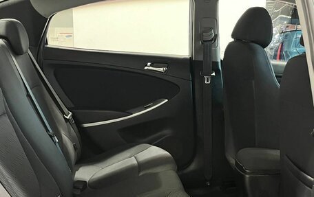 Hyundai Solaris II рестайлинг, 2011 год, 849 900 рублей, 12 фотография