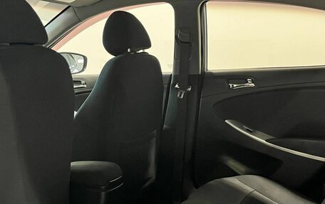 Hyundai Solaris II рестайлинг, 2011 год, 849 900 рублей, 13 фотография