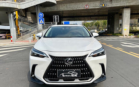 Lexus NX, 2022 год, 3 800 000 рублей, 5 фотография