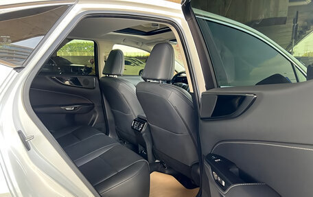 Lexus NX, 2022 год, 3 800 000 рублей, 15 фотография