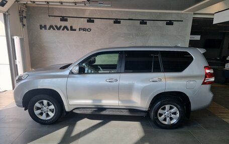 Toyota Land Cruiser Prado 150 рестайлинг 2, 2017 год, 3 490 000 рублей, 3 фотография