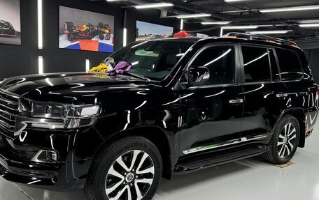 Toyota Land Cruiser 200, 2018 год, 7 600 000 рублей, 5 фотография