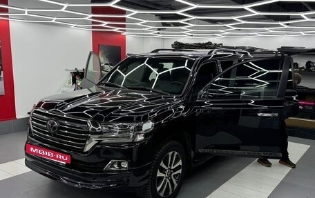 Toyota Land Cruiser 200, 2018 год, 7 600 000 рублей, 7 фотография