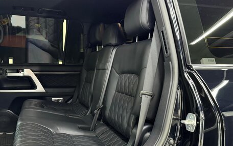 Toyota Land Cruiser 200, 2018 год, 7 600 000 рублей, 24 фотография