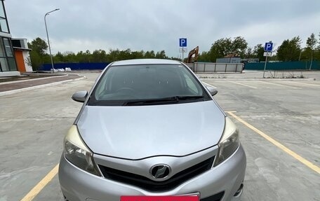 Toyota Vitz, 2012 год, 610 000 рублей, 1 фотография