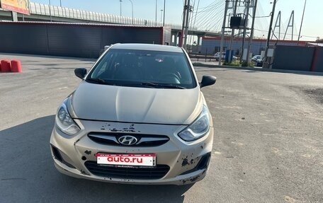 Hyundai Solaris II рестайлинг, 2012 год, 530 000 рублей, 1 фотография
