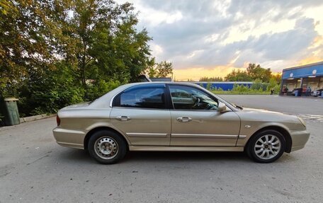 Hyundai Sonata IV рестайлинг, 2004 год, 225 000 рублей, 3 фотография