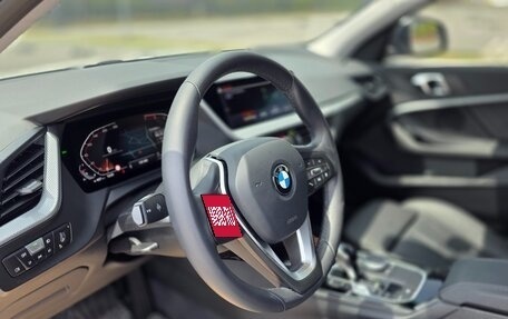 BMW 1 серия, 2022 год, 2 840 000 рублей, 10 фотография