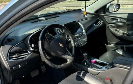 Chevrolet Malibu IX, 2016 год, 1 570 000 рублей, 5 фотография
