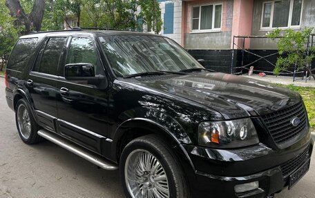 Ford Expedition, 2005 год, 895 000 рублей, 1 фотография