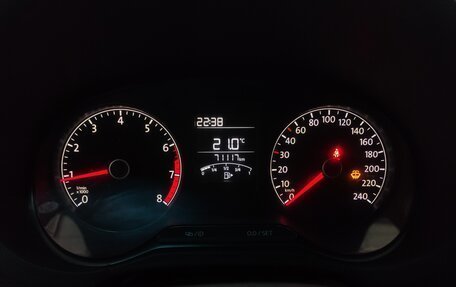 Volkswagen Polo VI (EU Market), 2018 год, 750 000 рублей, 11 фотография