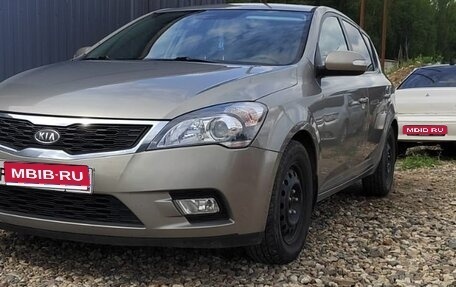 KIA cee'd I рестайлинг, 2010 год, 725 000 рублей, 1 фотография