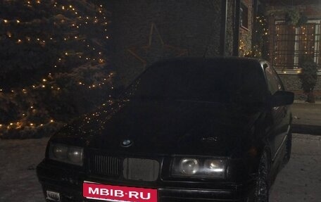 BMW 3 серия, 1992 год, 240 000 рублей, 1 фотография