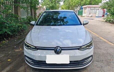 Volkswagen Golf VIII, 2021 год, 1 850 000 рублей, 1 фотография