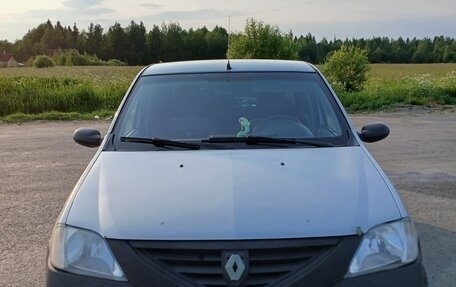 Renault Logan I, 2006 год, 260 000 рублей, 1 фотография