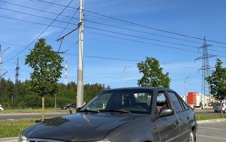 Daewoo Nexia I рестайлинг, 2004 год, 95 000 рублей, 1 фотография