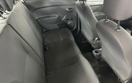 Renault Logan II, 2018 год, 689 000 рублей, 20 фотография