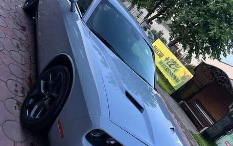 Dodge Challenger III рестайлинг 2, 2020 год, 2 800 000 рублей, 2 фотография