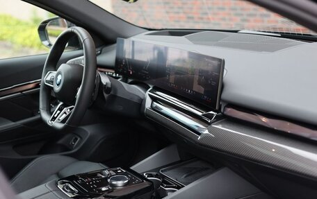 BMW 5 серия, 2025 год, 11 260 000 рублей, 8 фотография