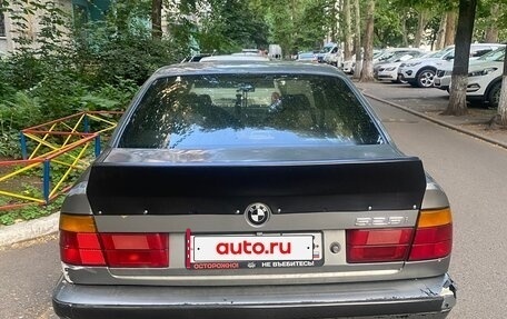 BMW 5 серия, 1988 год, 400 000 рублей, 3 фотография