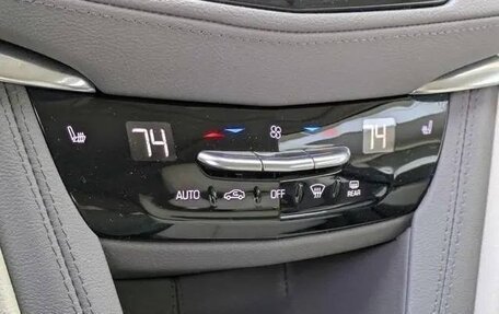 Cadillac XT5 I рестайлинг, 2022 год, 3 018 000 рублей, 13 фотография