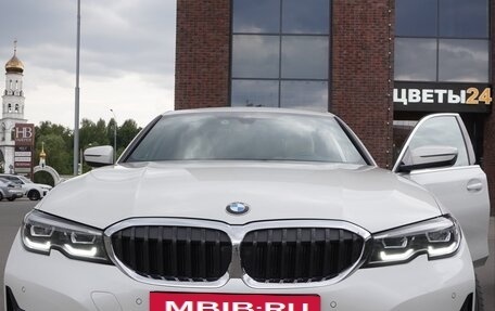 BMW 3 серия, 2019 год, 3 500 000 рублей, 2 фотография