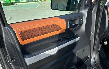 Toyota Tundra II, 2020 год, 6 900 000 рублей, 10 фотография