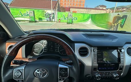 Toyota Tundra II, 2020 год, 6 900 000 рублей, 7 фотография