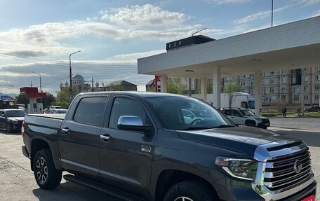 Toyota Tundra II, 2020 год, 6 900 000 рублей, 2 фотография