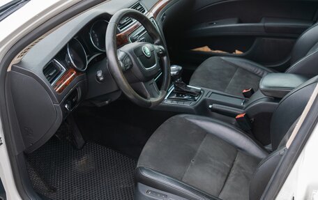 Skoda Superb III рестайлинг, 2011 год, 1 100 000 рублей, 9 фотография