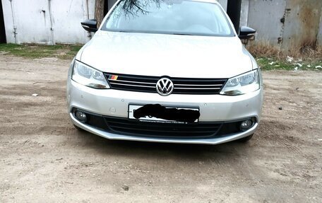 Volkswagen Jetta VI, 2014 год, 1 150 000 рублей, 1 фотография
