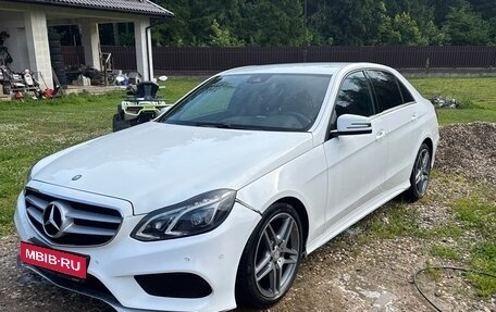 Mercedes-Benz E-Класс, 2015 год, 2 300 000 рублей, 1 фотография