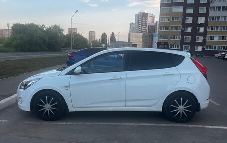 Hyundai Solaris II рестайлинг, 2016 год, 1 030 000 рублей, 4 фотография