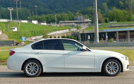 BMW 3 серия, 2017 год, 1 810 000 рублей, 6 фотография